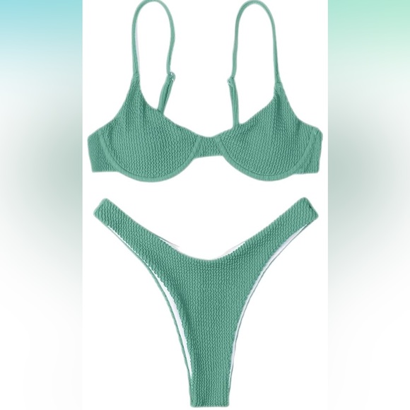 Bikini Set Bundle - Picture 2 of 9